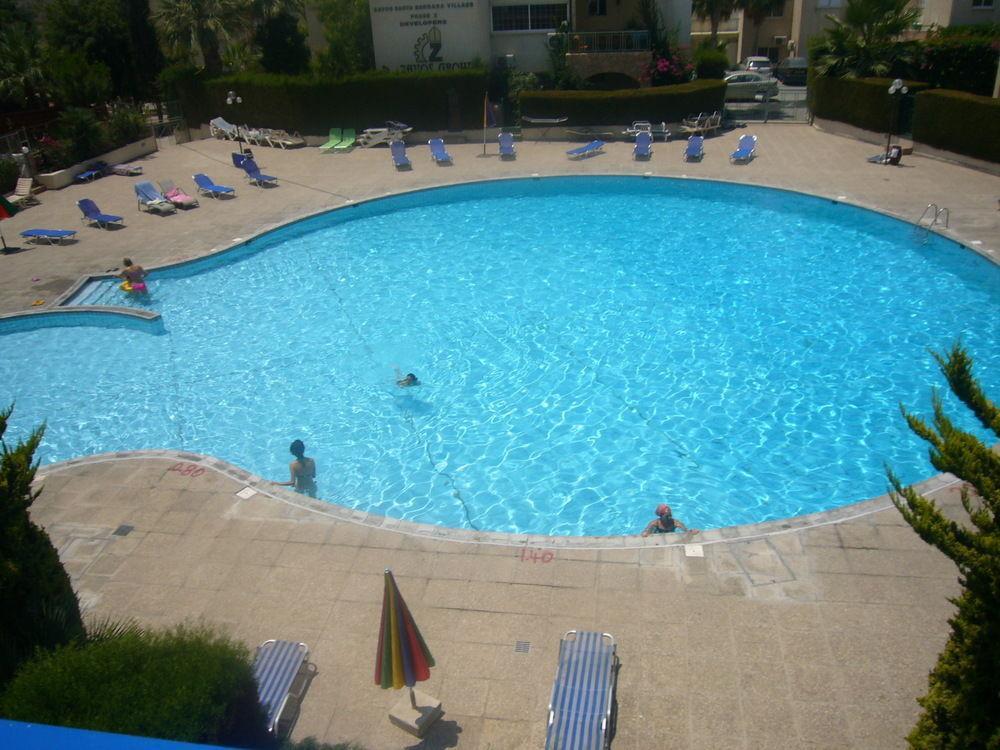 Santa Barbara Complex Apartment ลิมาซอล ภายนอก รูปภาพ