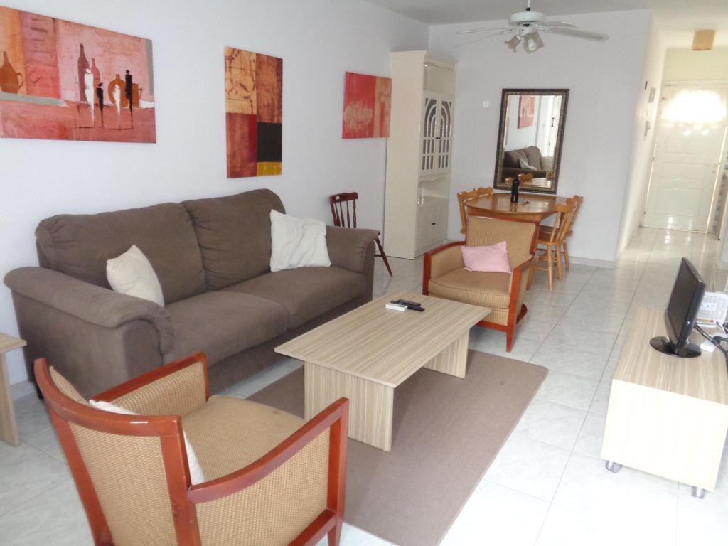 Santa Barbara Complex Apartment ลิมาซอล ภายนอก รูปภาพ